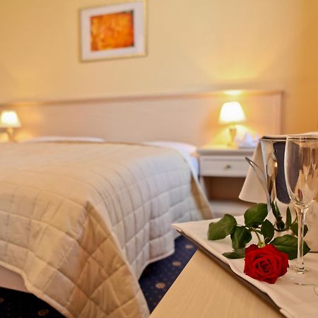 Hotel Schweizerhof Вегис Екстериор снимка