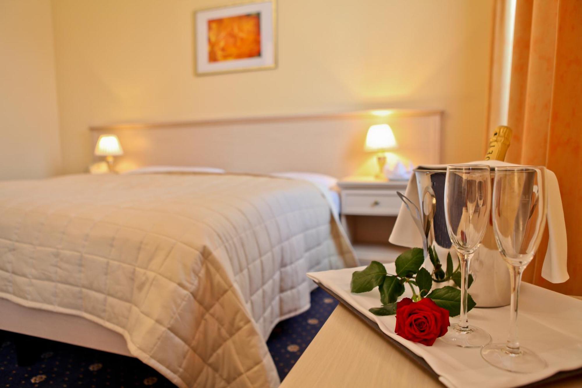 Hotel Schweizerhof Вегис Екстериор снимка