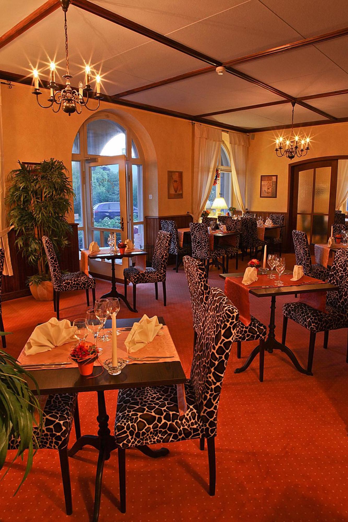 Hotel Schweizerhof Вегис Екстериор снимка