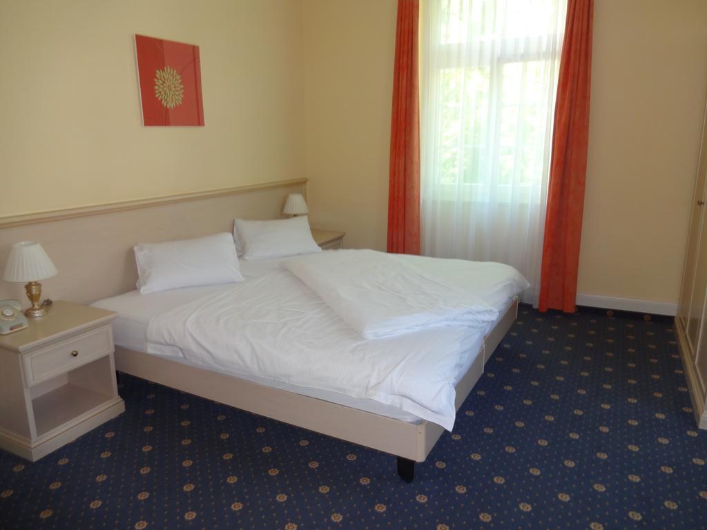 Hotel Schweizerhof Вегис Екстериор снимка