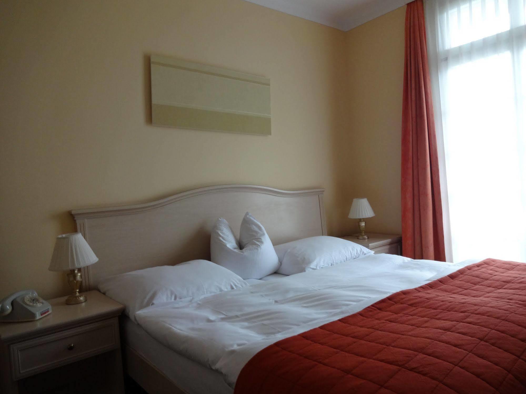 Hotel Schweizerhof Вегис Екстериор снимка